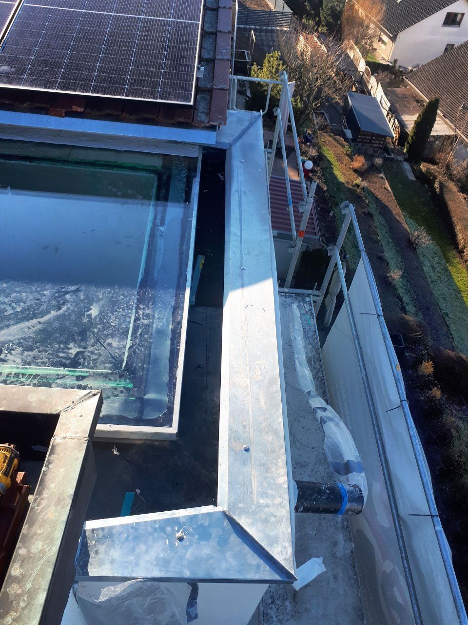 Flachdach-Speziallösung für Badanbau in Hechingen Bild 4
